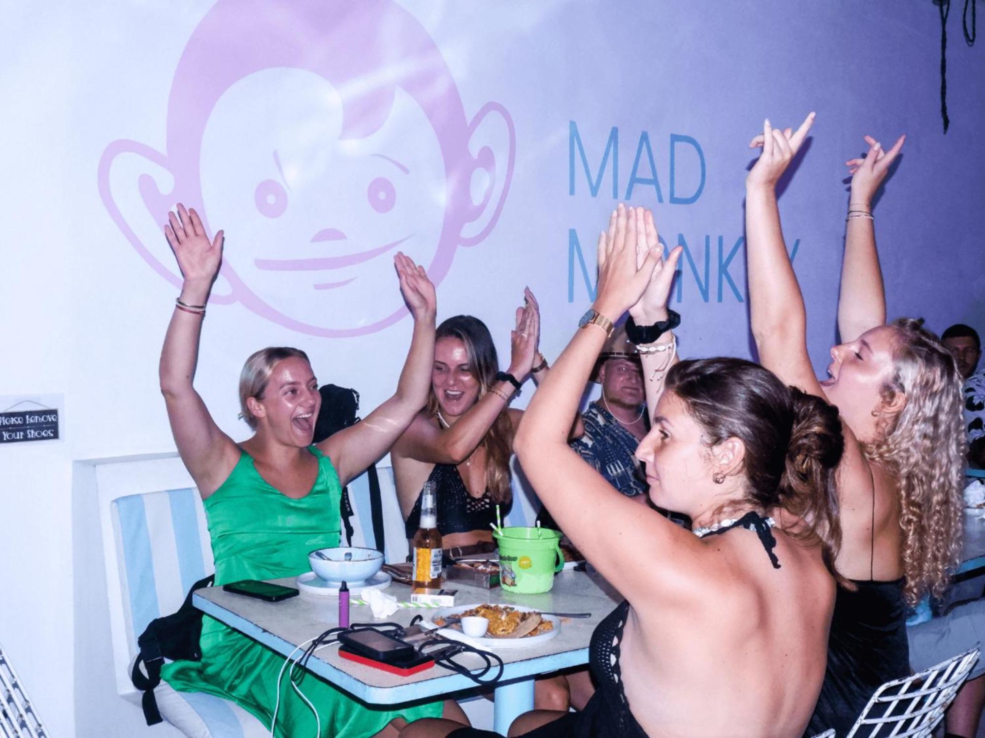 Mad Monkey Kuta Lombok Kuta (Lombok) Exterior foto